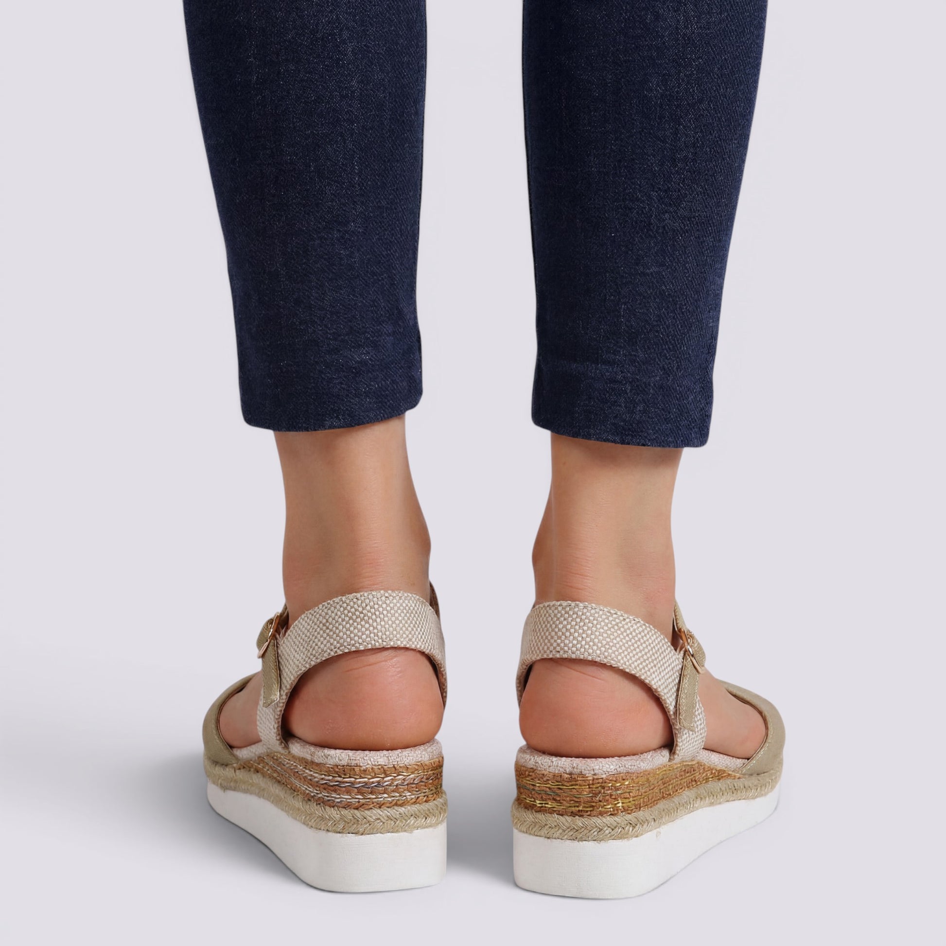 Sandalias Cuña Mujer Cerradas