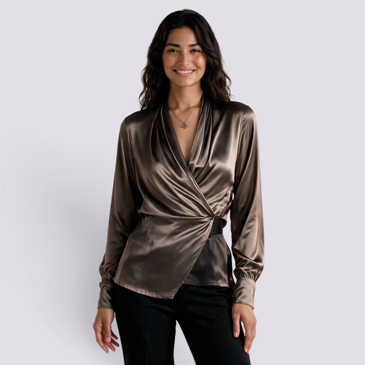 Camisa Satinada Mujer Escote Cruzado Elegante - Marrón Front