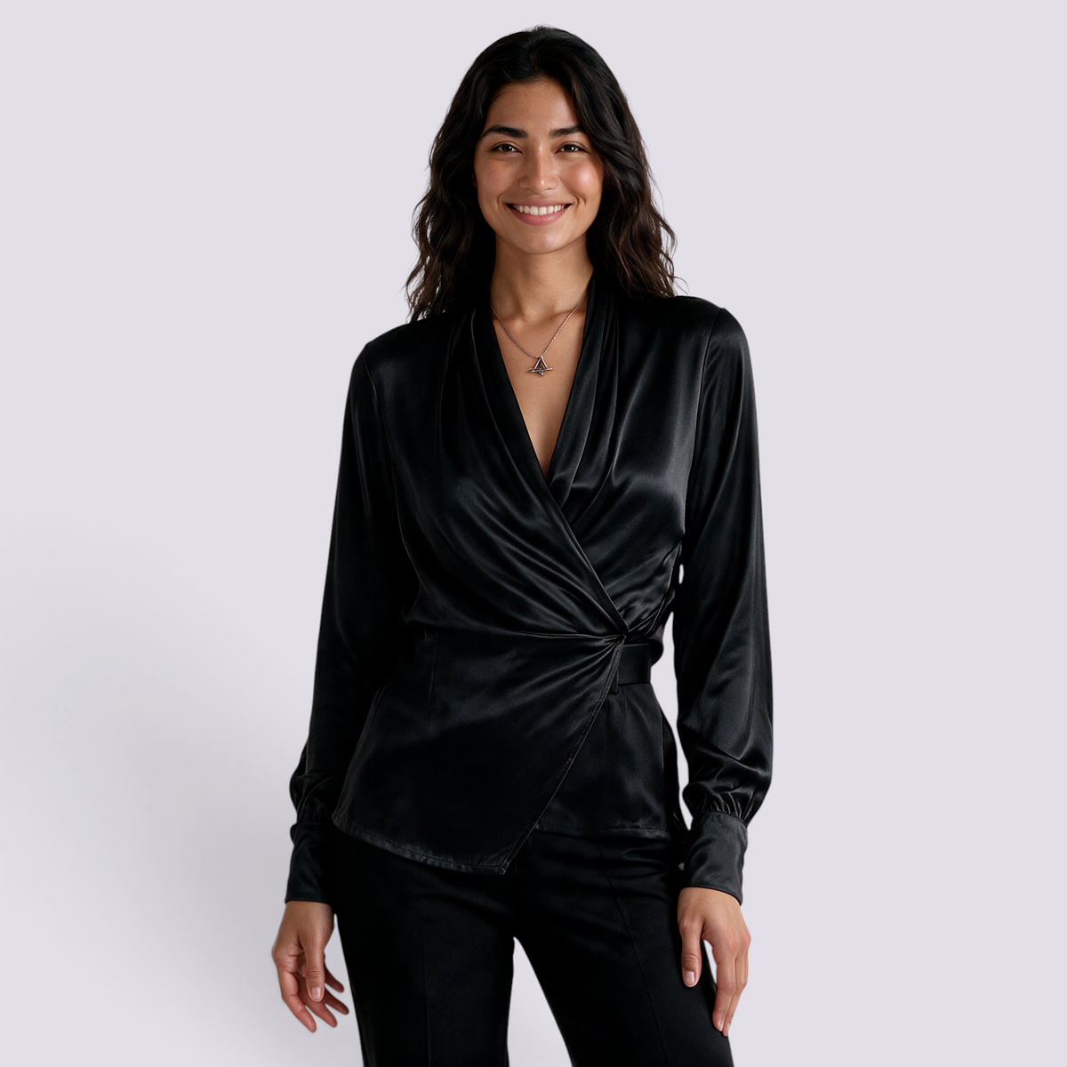 Camisa Satinada Mujer Escote Cruzado Elegante - Negro Front