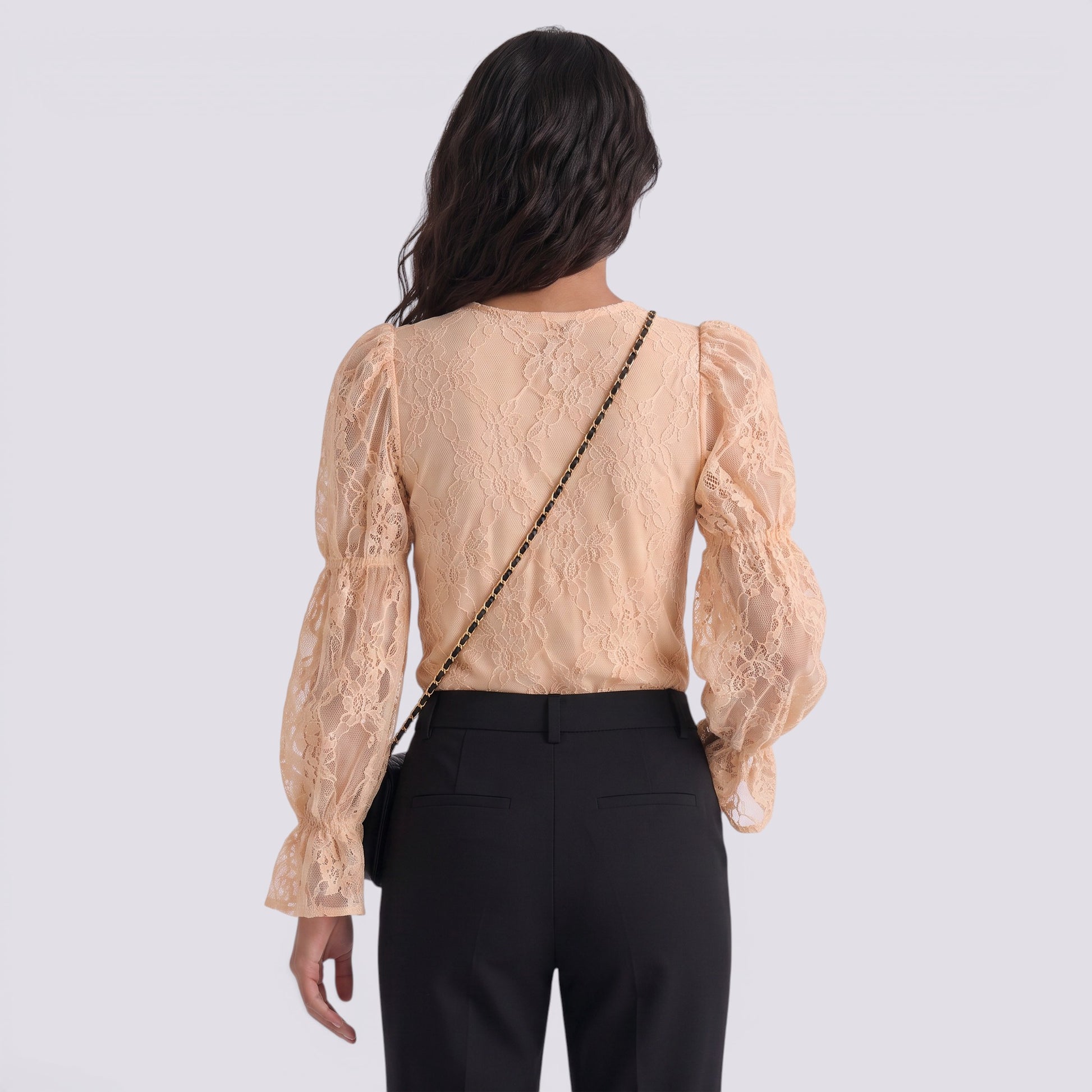 Camiseta Mujer de Encaje Romántico