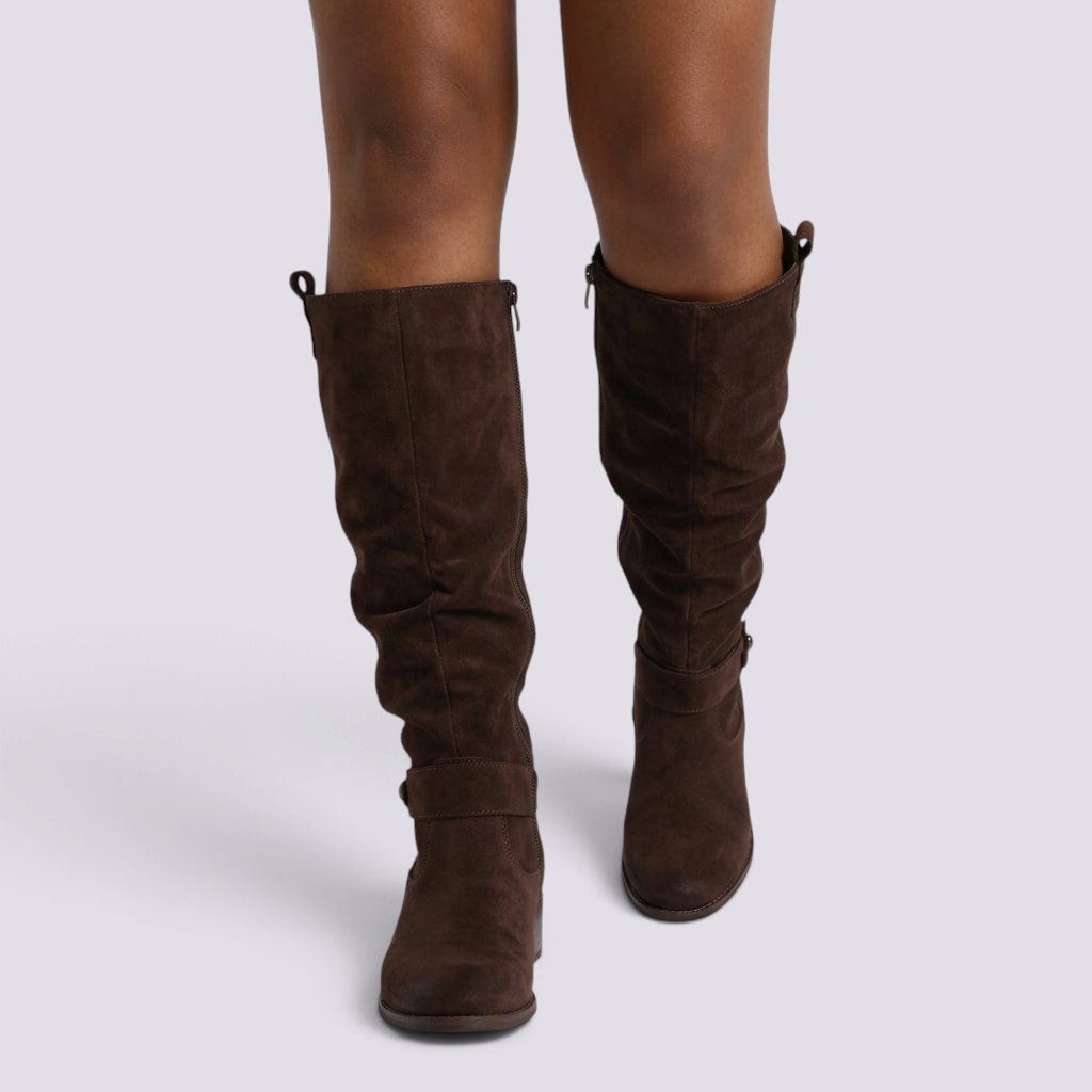Botas Altas Mujer Slouch Tacón Bajo Marrón Oscuro vista frontal