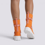Botas militares mujer caña media naranja vista trasera