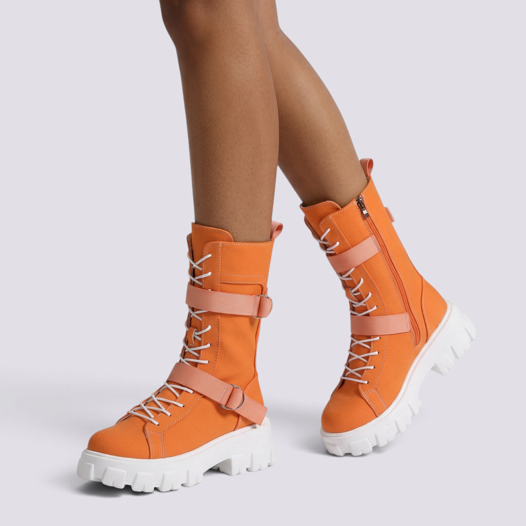Botas militares mujer caña media naranja vista frontal