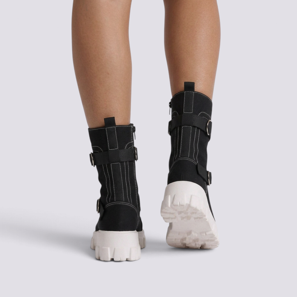 Botas militares mujer caña media negro vista trasera