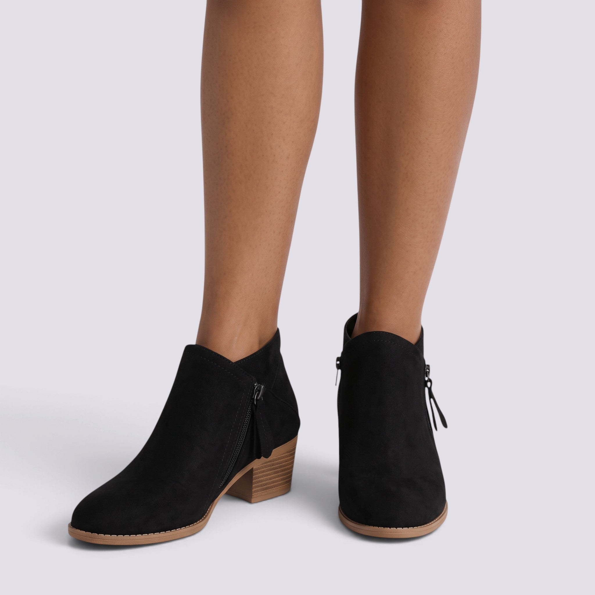 Botines Mujer Efecto Ante Tacón Medio Negro vista frontal