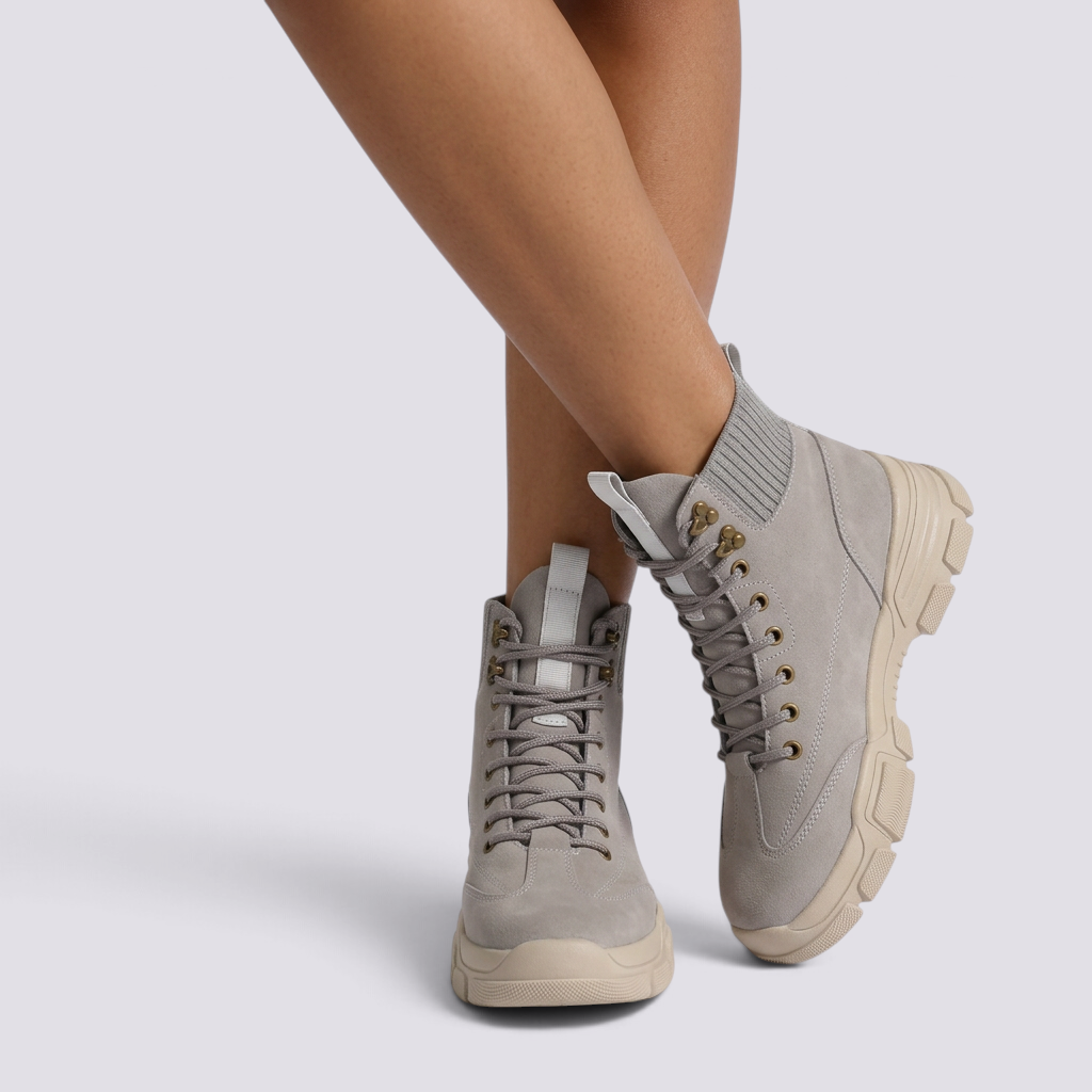 Botines militares mujer con cordones gris - vista frontal