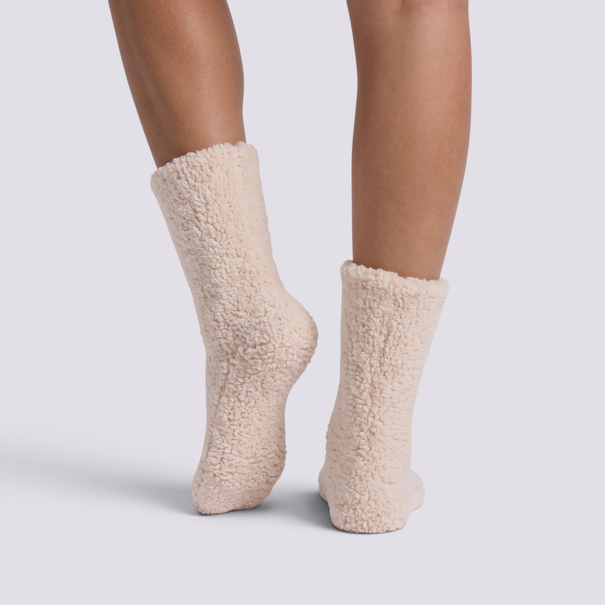Calcetines altos de casa mujer perrito en blanco, vista trasera lisa