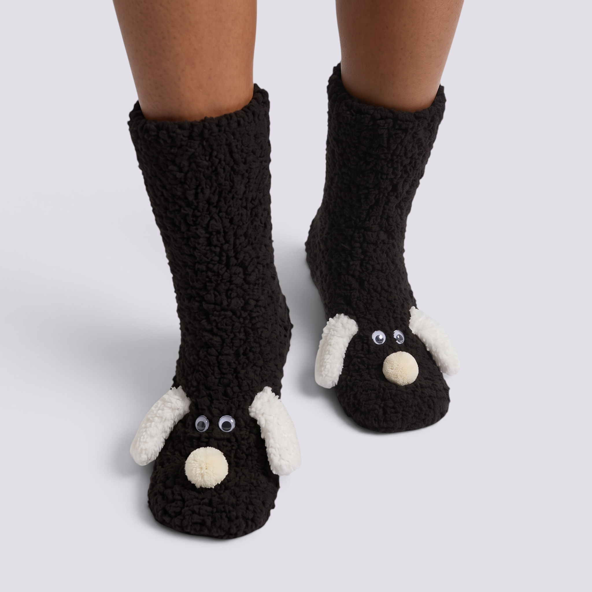 Calcetines altos de casa mujer perrito en negro, vista frontal