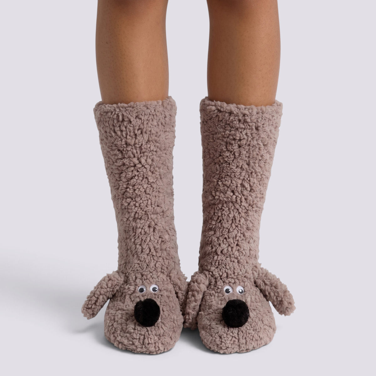 Calcetines altos de casa mujer perrito en topo, vista frontal