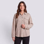 Camisa oversize de mujer con textura gofre en beige, vista frontal