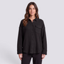 Camisa oversize de mujer con textura gofre en negro, vista frontal