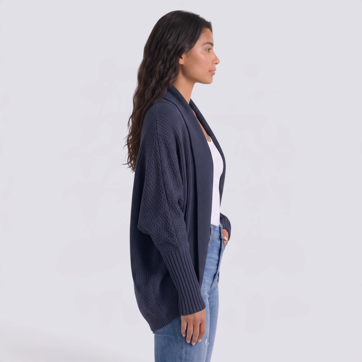 Cárdigan mujer abierto de punto con manga murciélago y cuello chal en color azul marino, vista lateral
