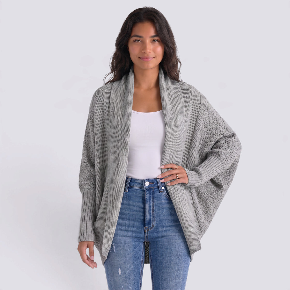 Cárdigan mujer abierto de punto con manga murciélago y cuello chal en color gris, vista frontal