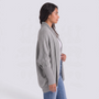 Cárdigan mujer abierto de punto con manga murciélago y cuello chal en color gris, vista lateral