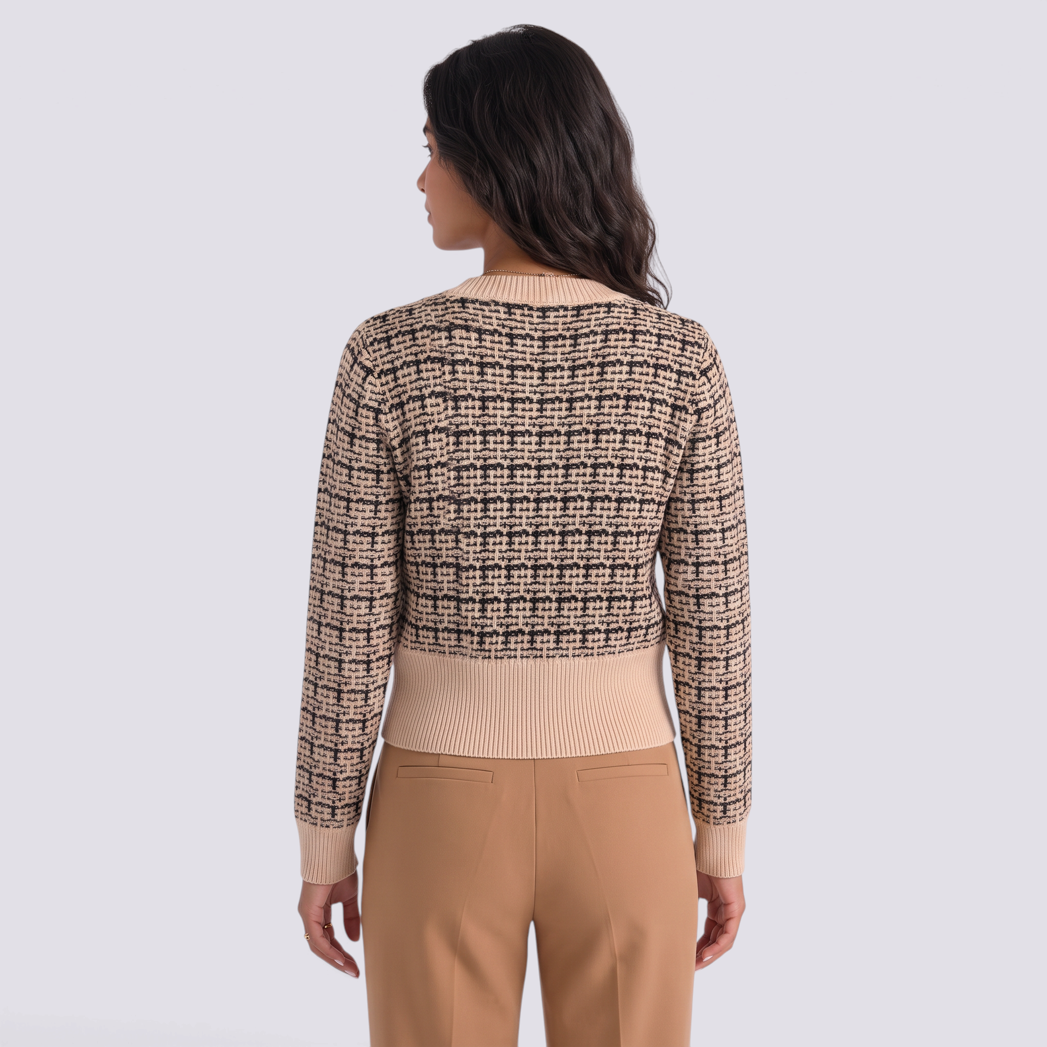 Cárdigan mujer efecto tweed con botones dorados en color beige, vista trasera