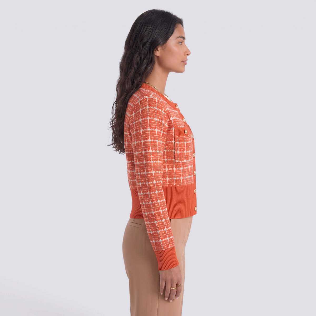 Cárdigan mujer efecto tweed con botones dorados en color naranja, vista lateral