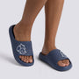 Chanclas de plataforma azul marino con gato en relieve, vista frontal