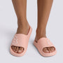 Chanclas de plataforma rosas con gato en relieve, vista frontal