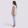 Chaqueta holgada mujer efecto ante crema con cuello de borreguito, vista lateral