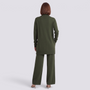 Conjunto jersey largo y pantalón ancho mujer en verde oliva, vista trasera