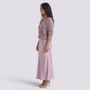 Conjunto vestido lencero satinado y jersey mujer en lila, vista lateral