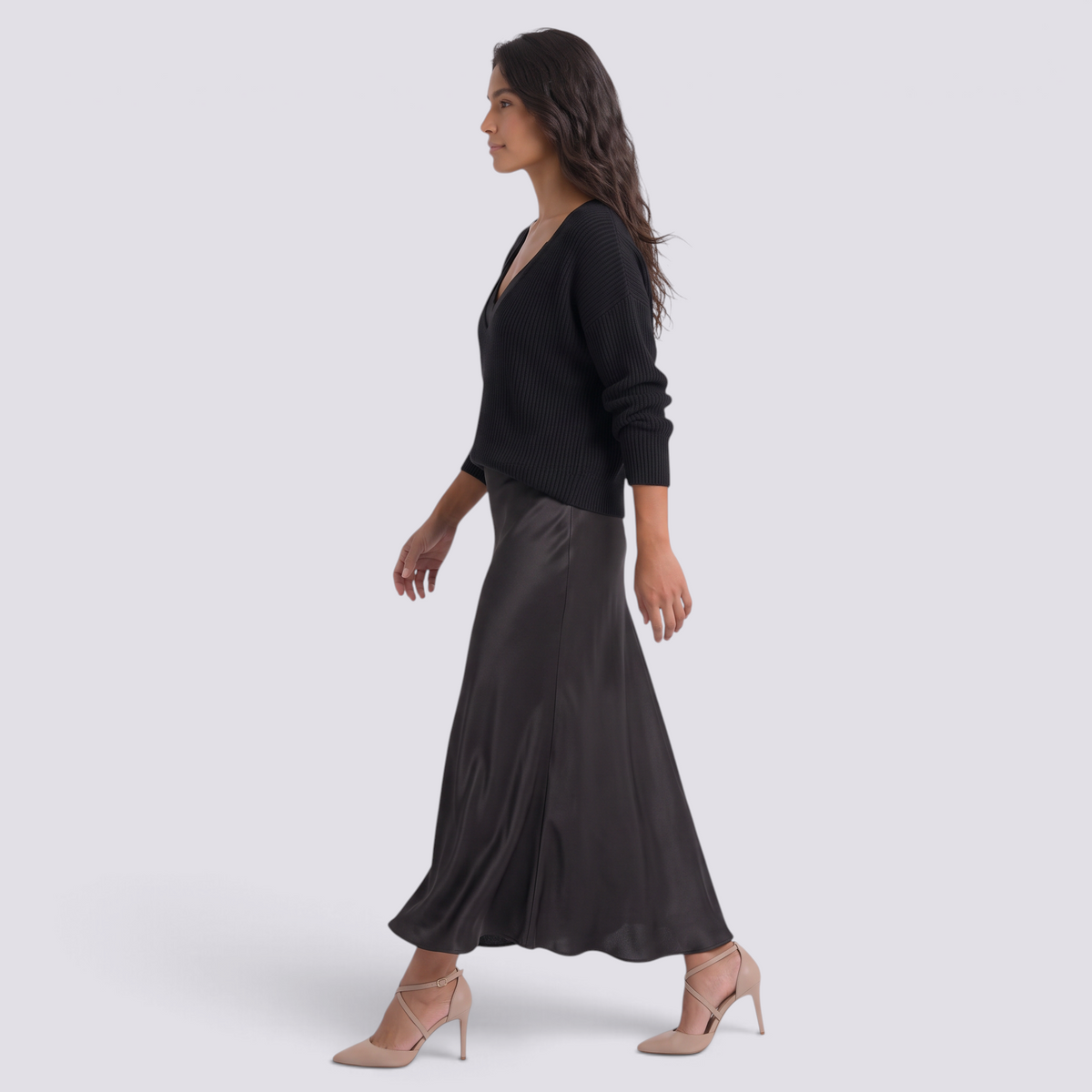 Conjunto vestido lencero satinado y jersey mujer en negro, vista lateral