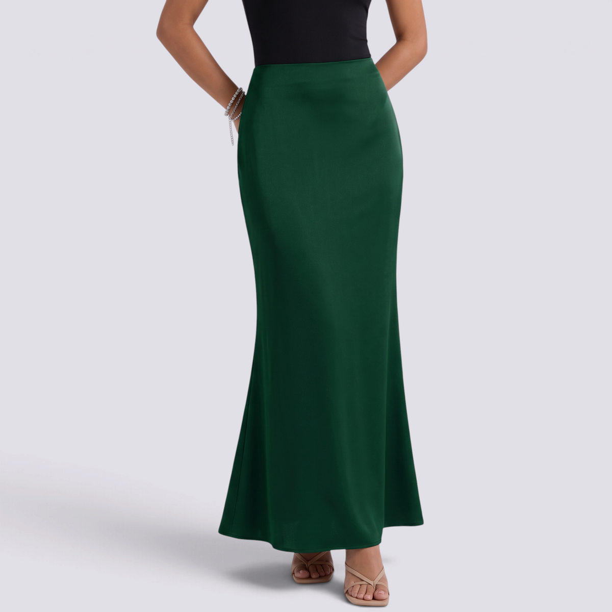 Falda larga satinada verde oscuro de corte sirena, vista frontal