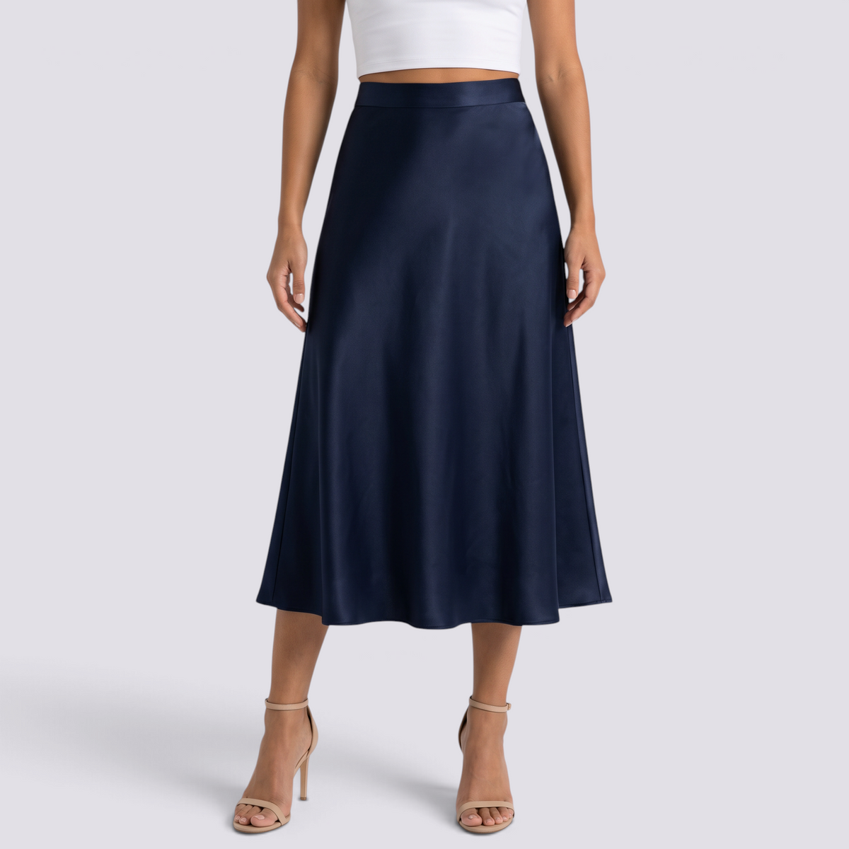 Falda midi de satén azul marino de mujer con cintura alta y corte en A, vista frontal