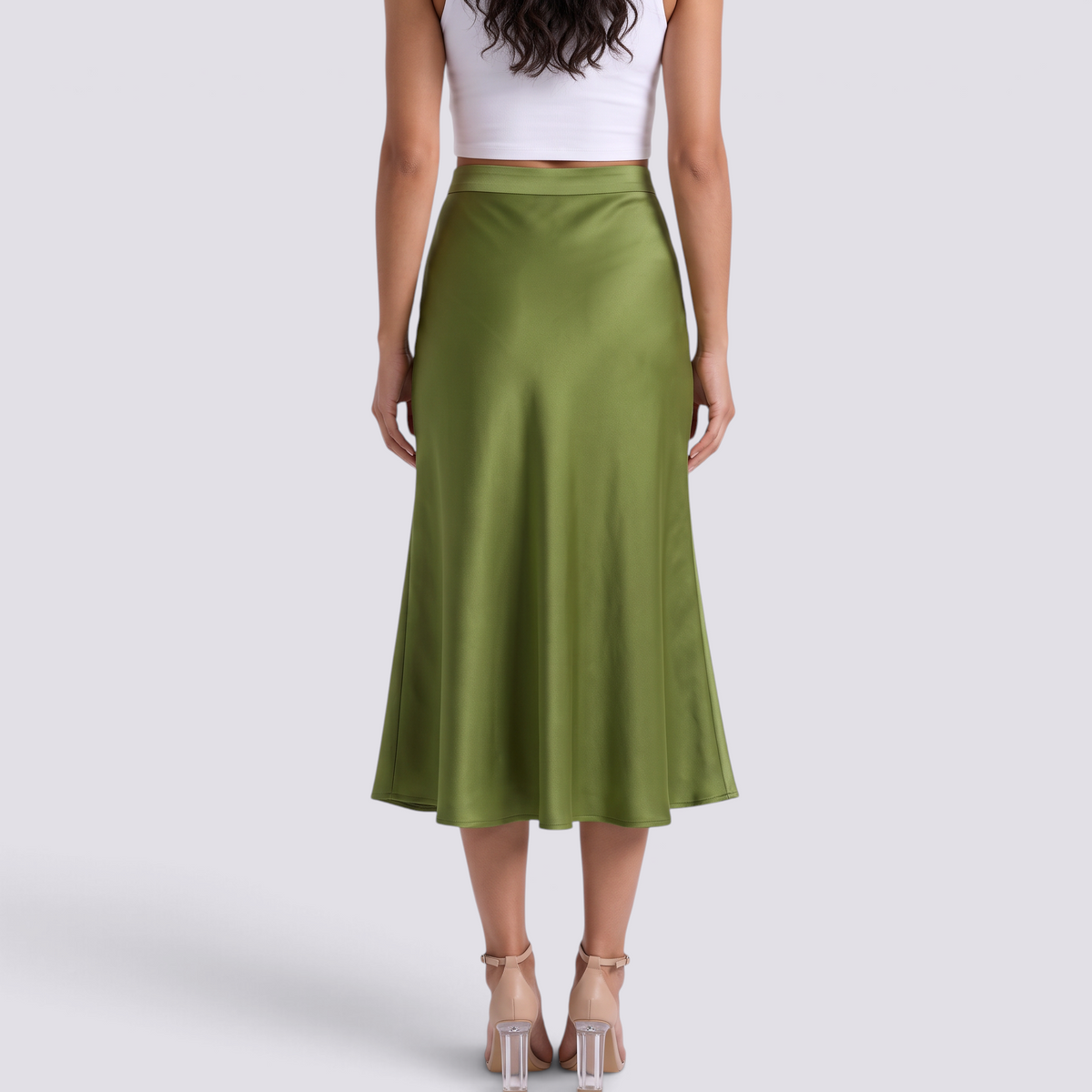 Falda midi satinada verde de mujer con cintura alta y corte evasé, vista trasera