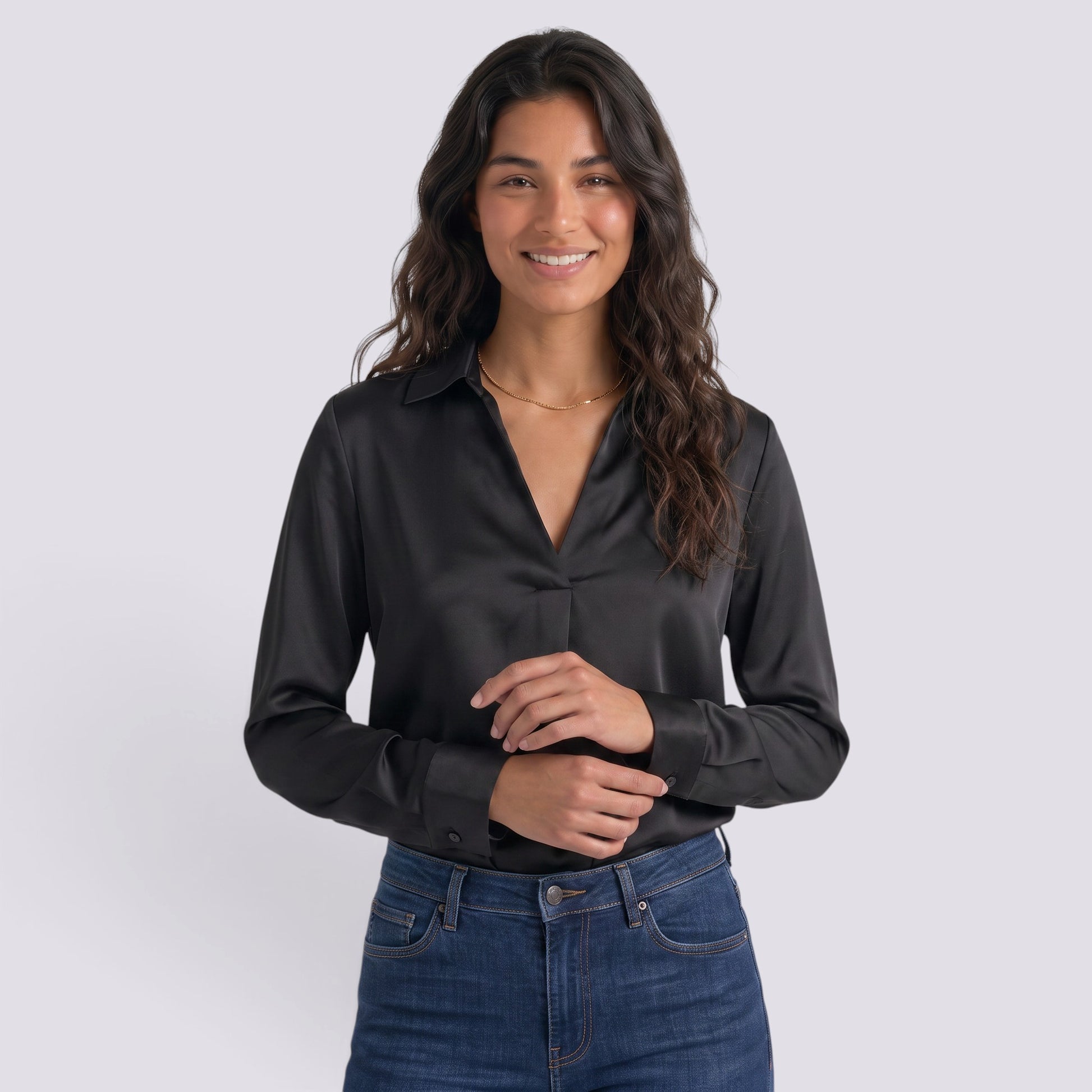 Camisa Mujer Satinada Cuello V Manga Larga
