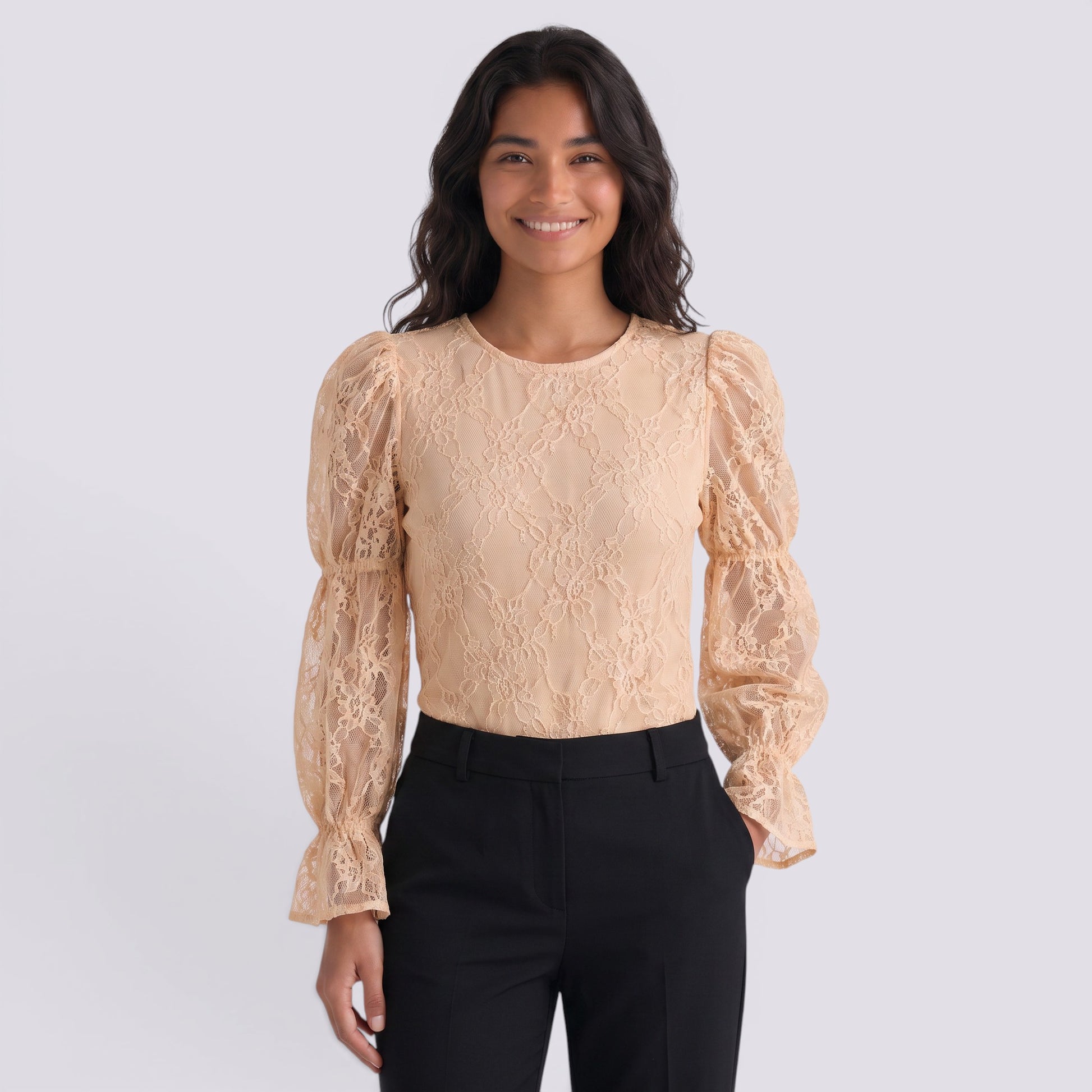 Camiseta Mujer de Encaje Romántico