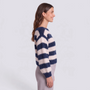 Jersey mujer rayas anchas cuello barco en azul marino y blanco, vista lateral