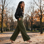 Pantalón Acampanado Mujer Cintura Alta - Look de otoño
