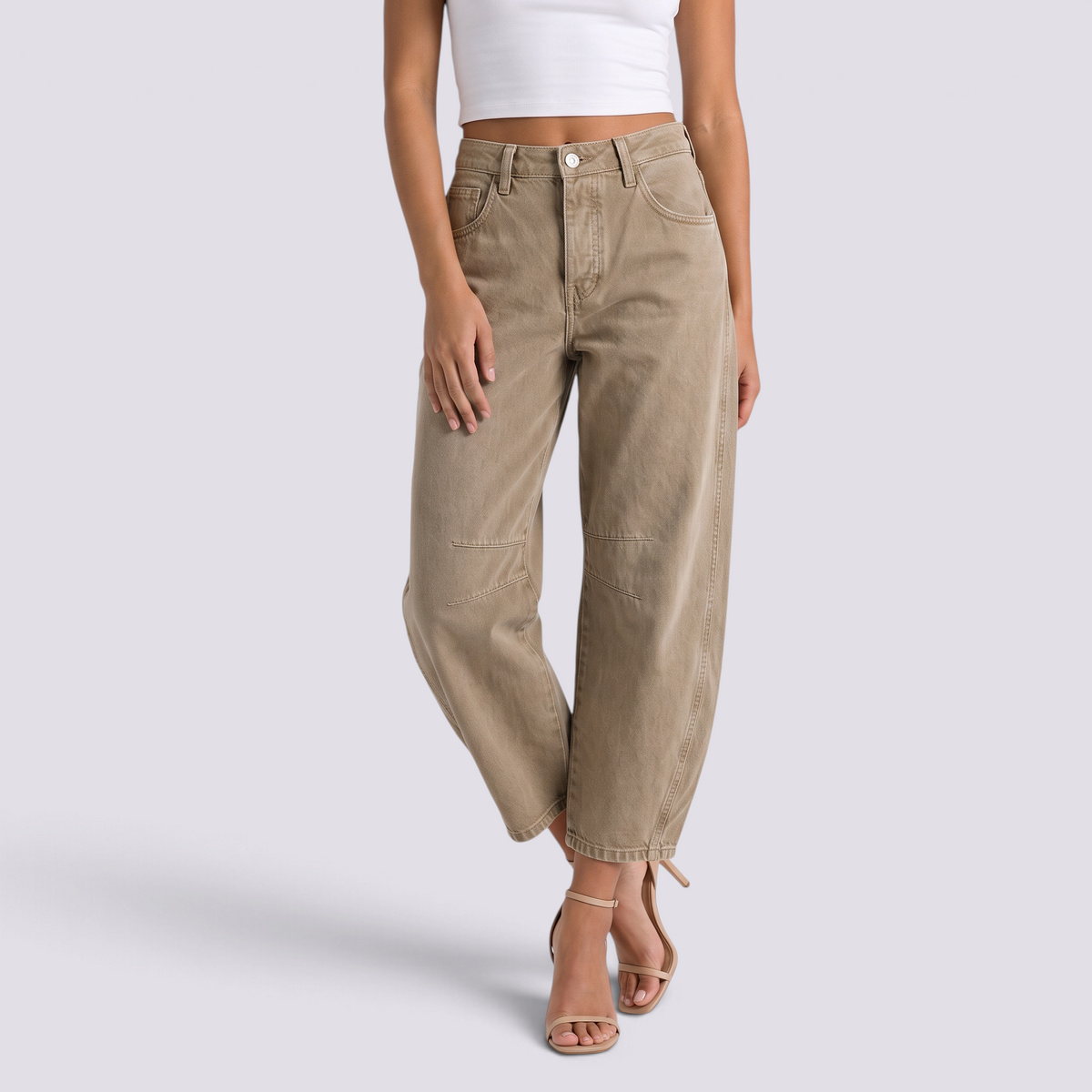 Pantalón balloon de mujer efecto vaquero en caqui, vista frontal