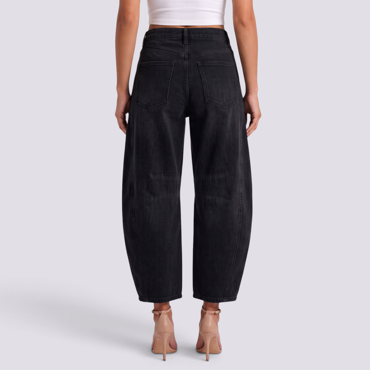 Pantalón balloon de mujer efecto vaquero en negro, vista trasera