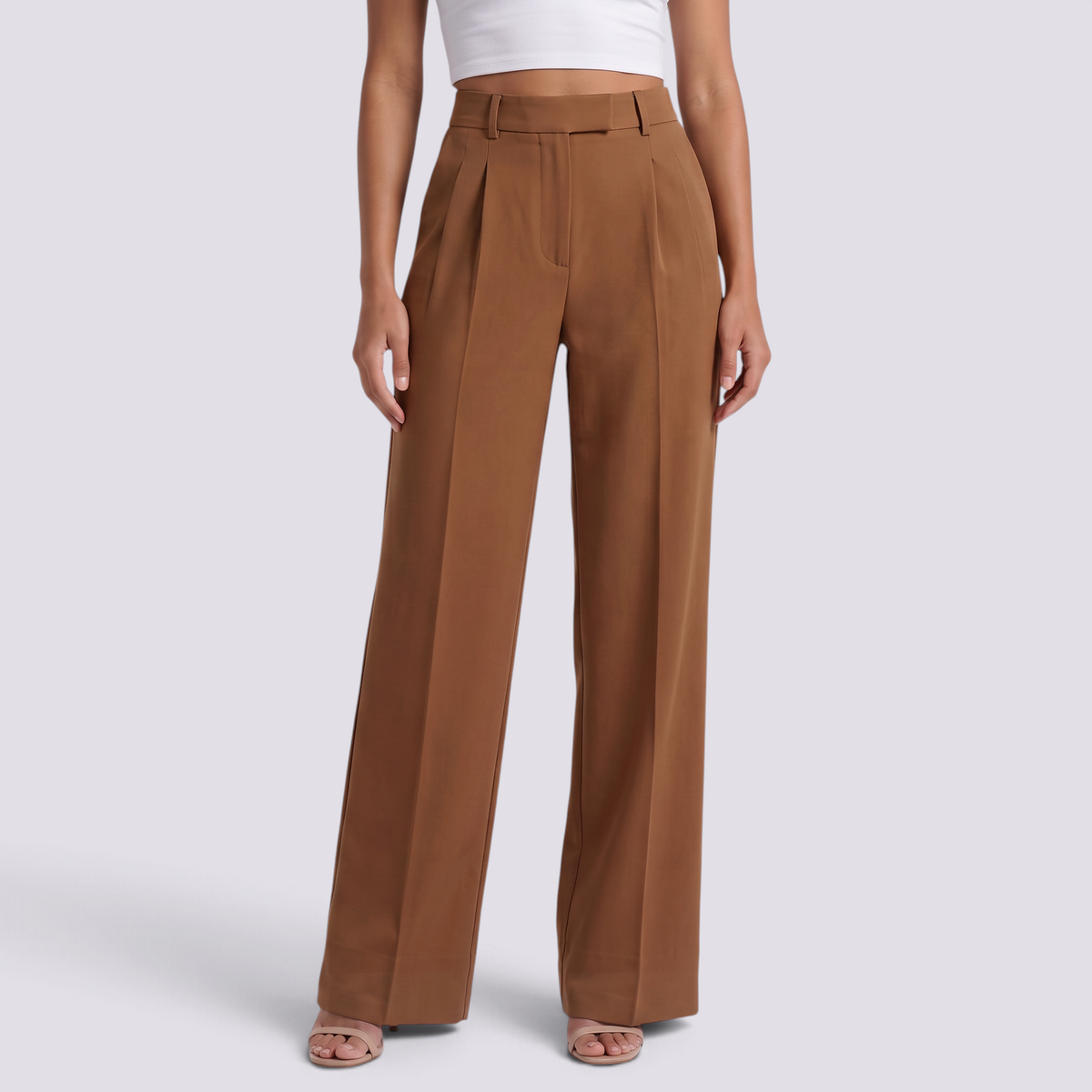 Pantalón de vestir de mujer de tiro alto y pernera ancha en marrón, vista frontal