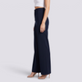 Pantalón de vestir de mujer de tiro alto y pernera ancha en azul marino, vista lateral