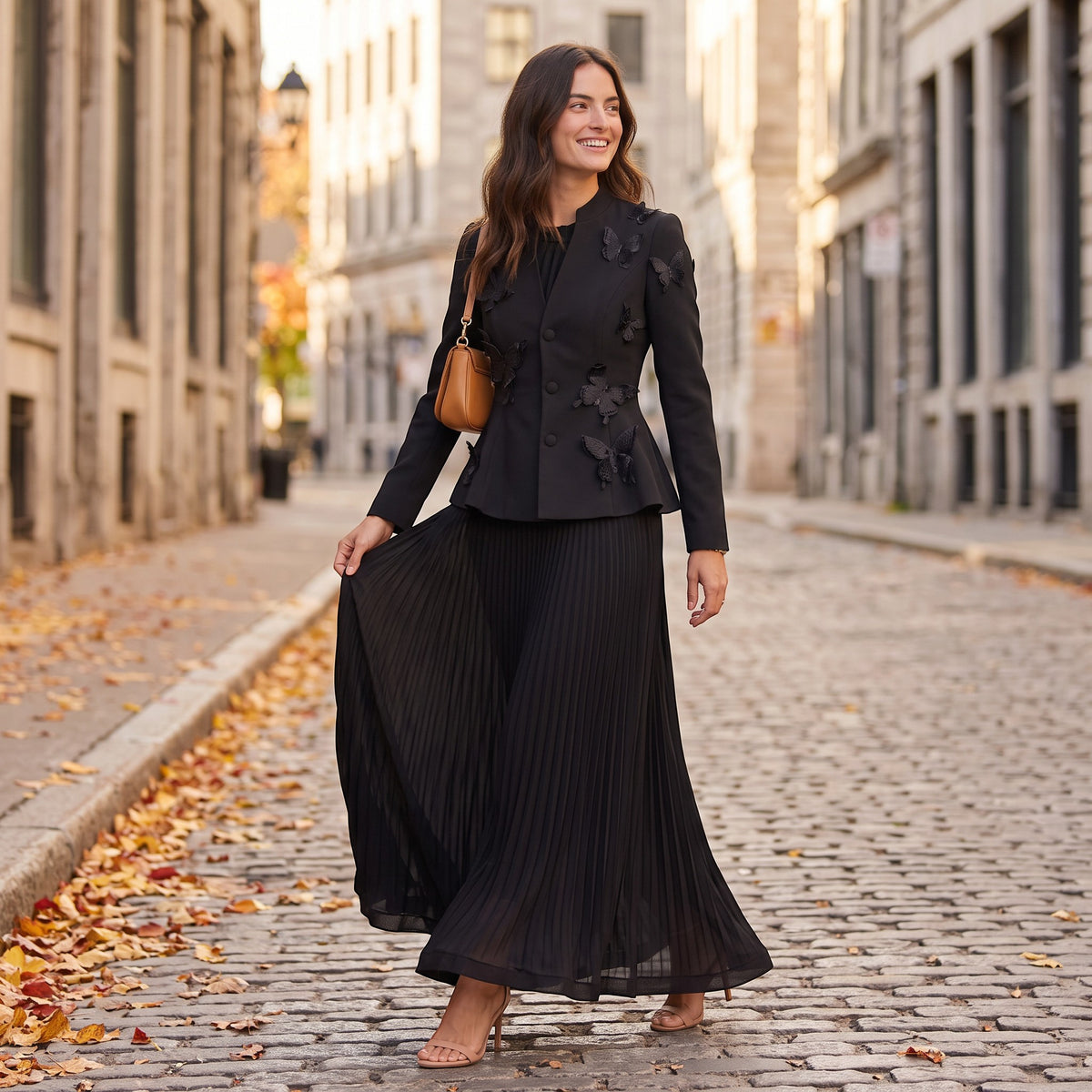 Conjunto Mujer Chaqueta y Falda Plisada