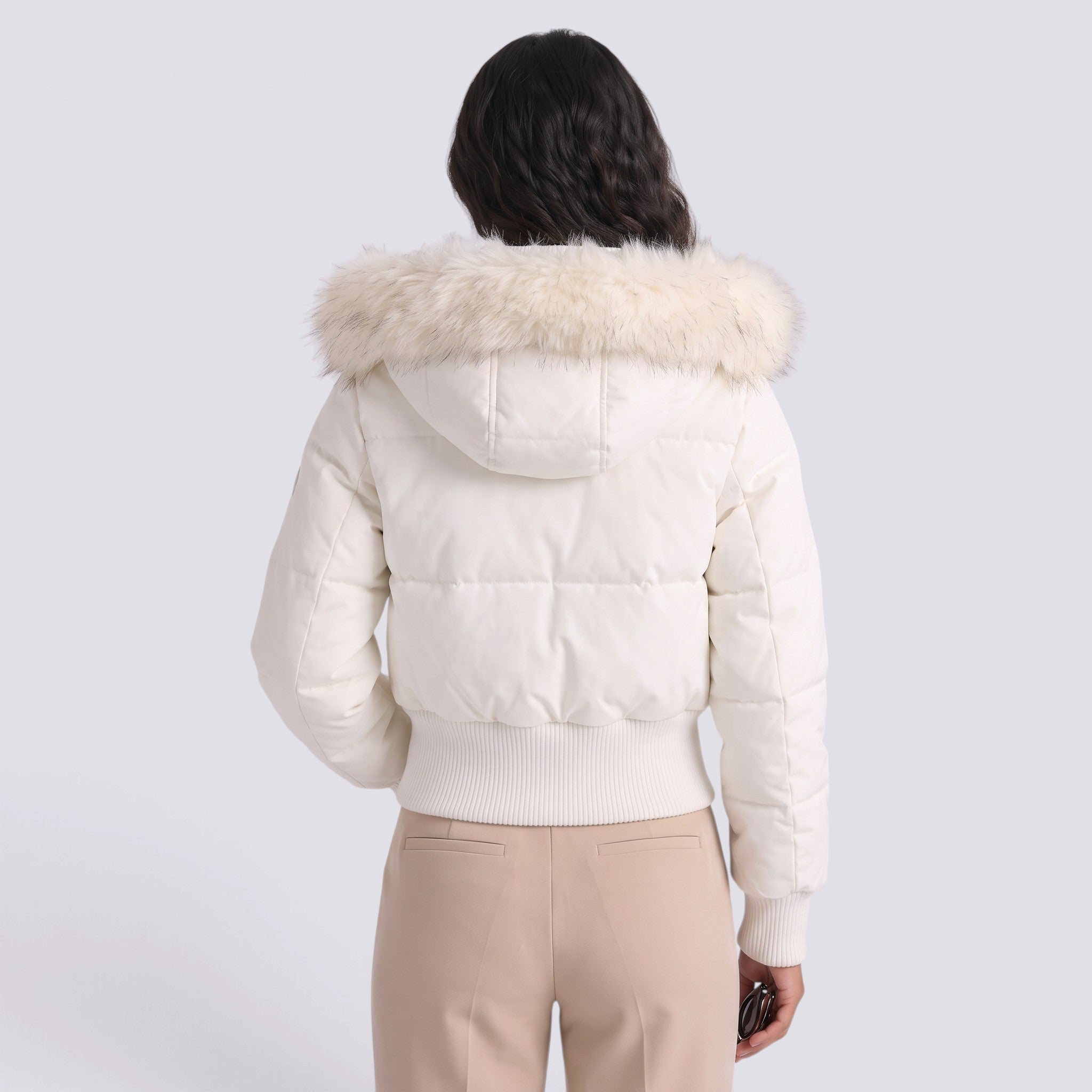 Chaqueta Mujer Acolchada Corta con Capucha