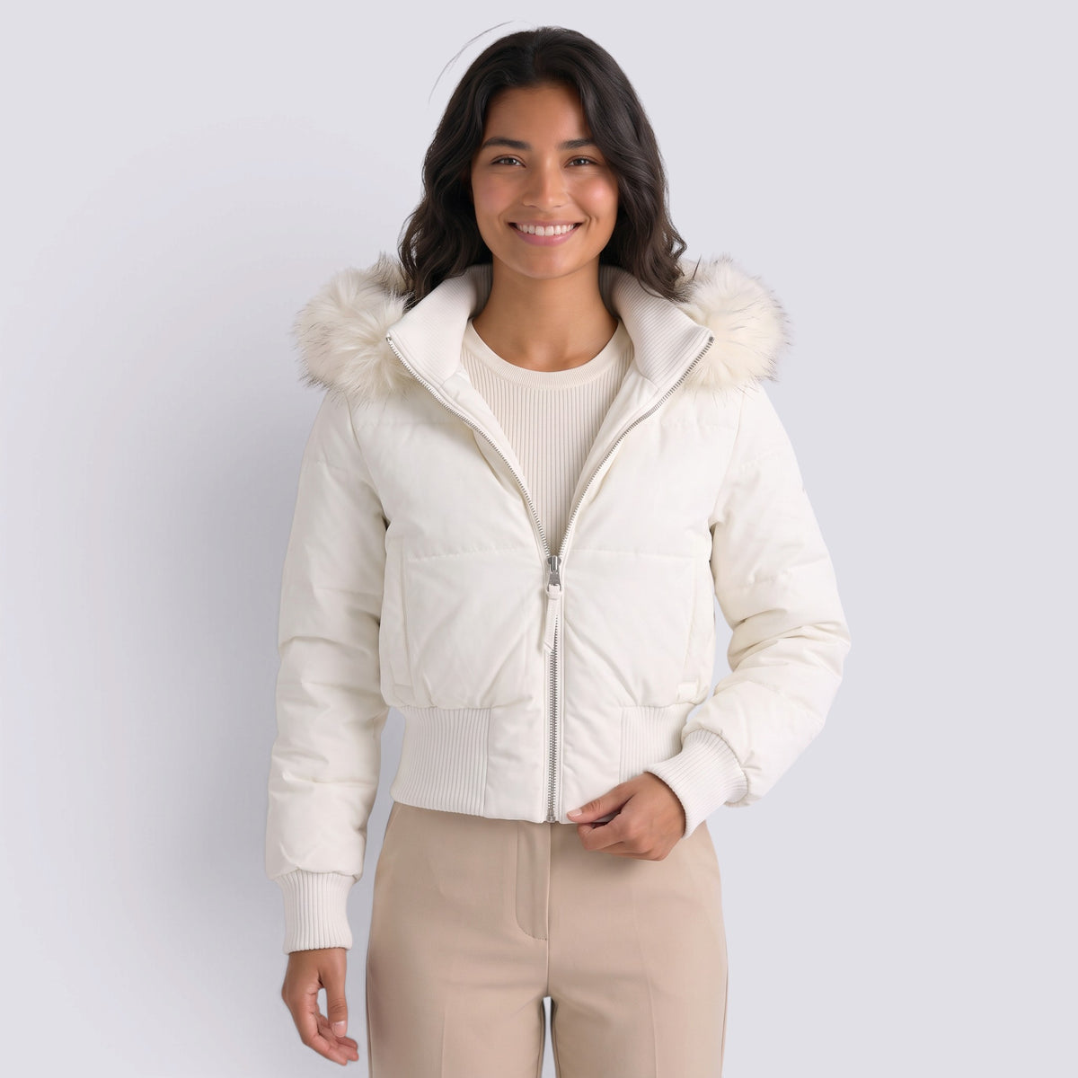 Chaqueta Mujer Acolchada Corta con Capucha