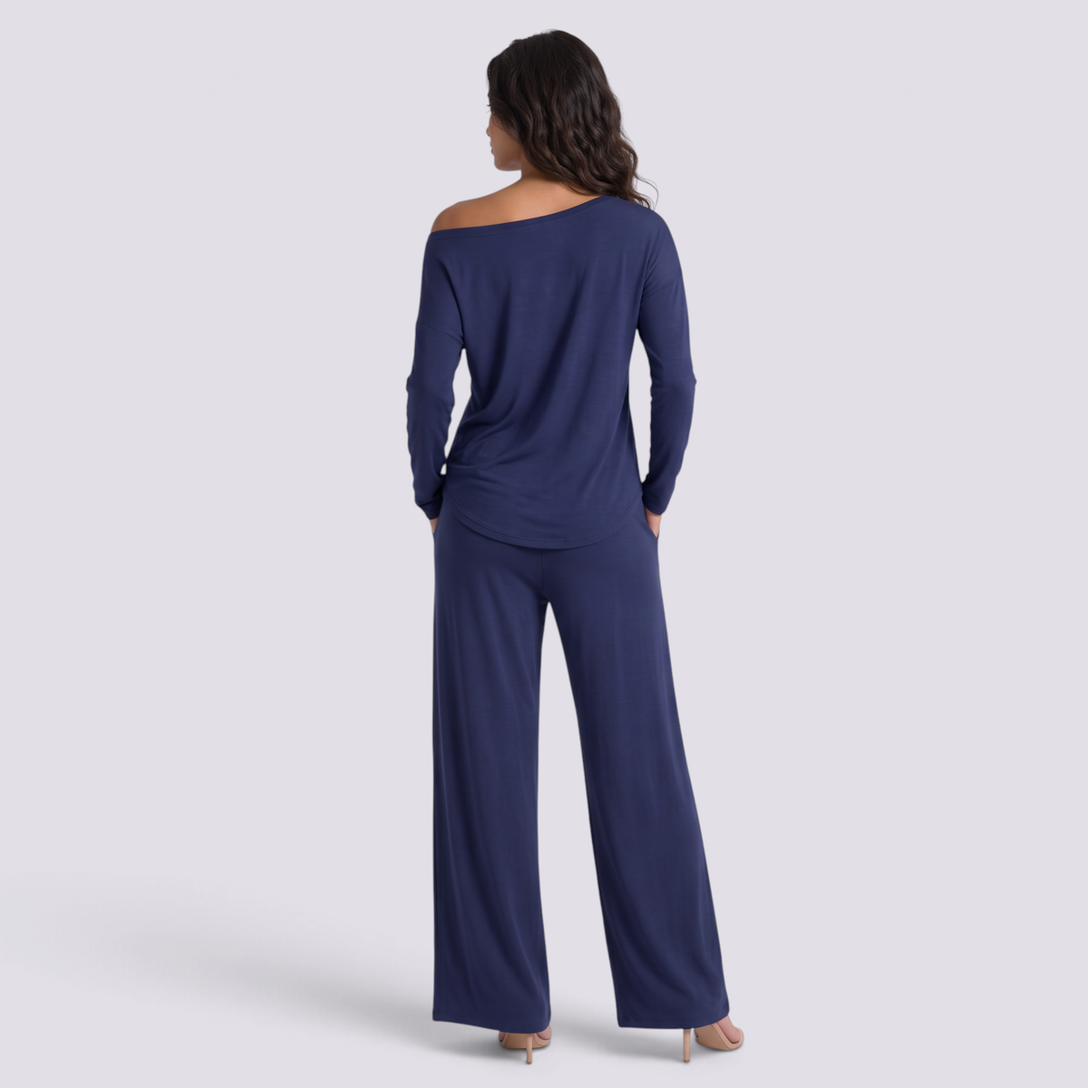 Conjunto Mujer Camiseta Hombros Descubiertos y Pantalón Ancho Azul Marino vista trasera
