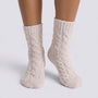 Calcetines de casa mujer mullidos caña media en color Beige, vista frontal