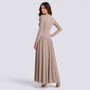 Vestido largo mujer manga larga con falda fruncida en color beige, vista trasera