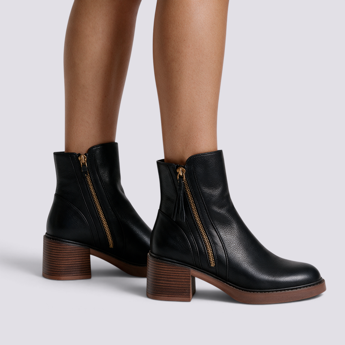 Botines Chelsea de Tacón Grueso Mujer - Negro - Vista Lateral
