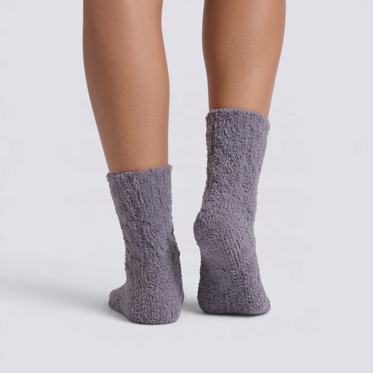 Calcetines de casa mujer mullidos caña media en color Gris Oscuro, vista trasera