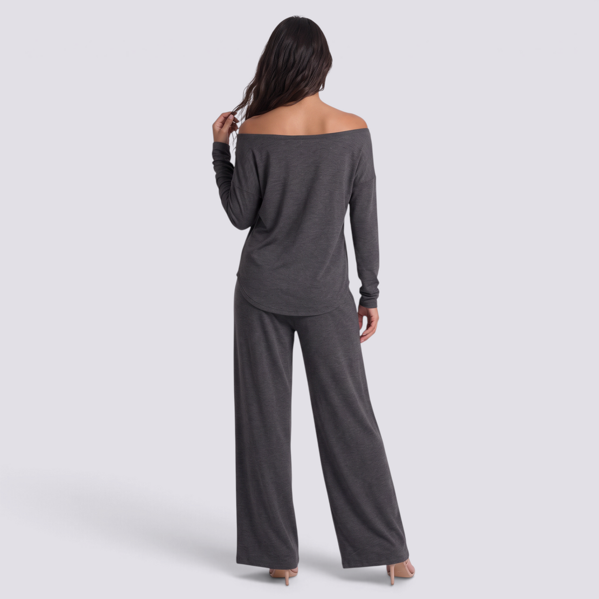Conjunto Mujer Camiseta Hombros Descubiertos y Pantalón Ancho Gris Oscuro vista trasera