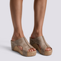 Sandalias de Plataforma Cuña Punta Abierta Mujer - Beige - Vista Frontal