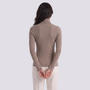 Jersey canale mujer cuello alto - Camel - vista trasera