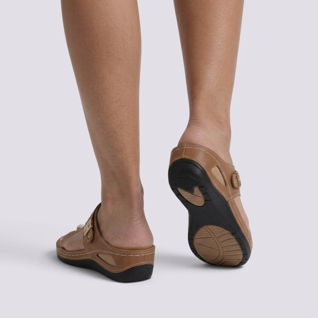 Sandalias Chancla Cuña Mujer Antideslizante - Camel - Trasera