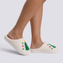 Zapatillas de casa mujer borreguito con motivo de árbol de Navidad, vista lateral